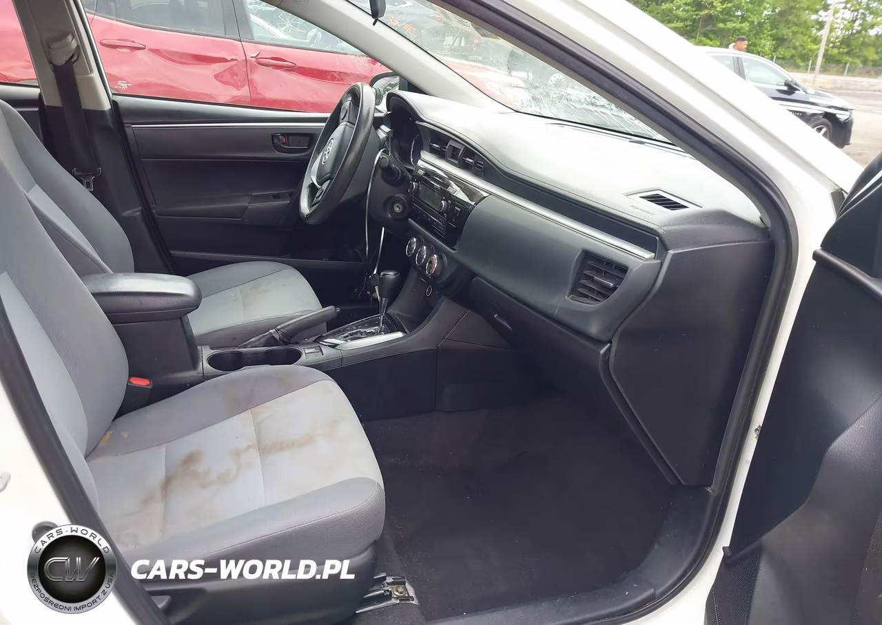 2015 Toyota Corolla L VIN:2T1BURHE3FC459748 - 5