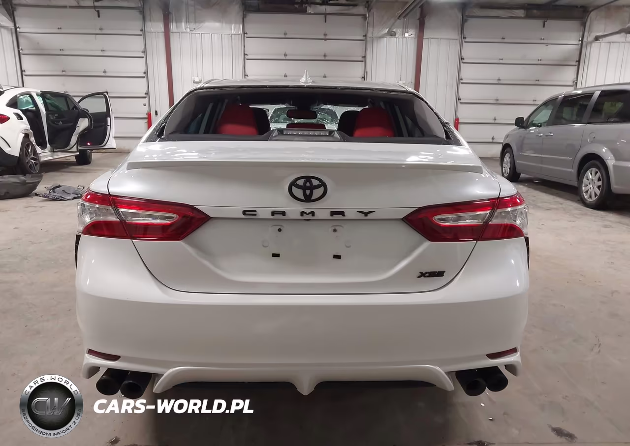 2020 Toyota Camry Xse VIN:4T1K61AK1LU870281 - 17