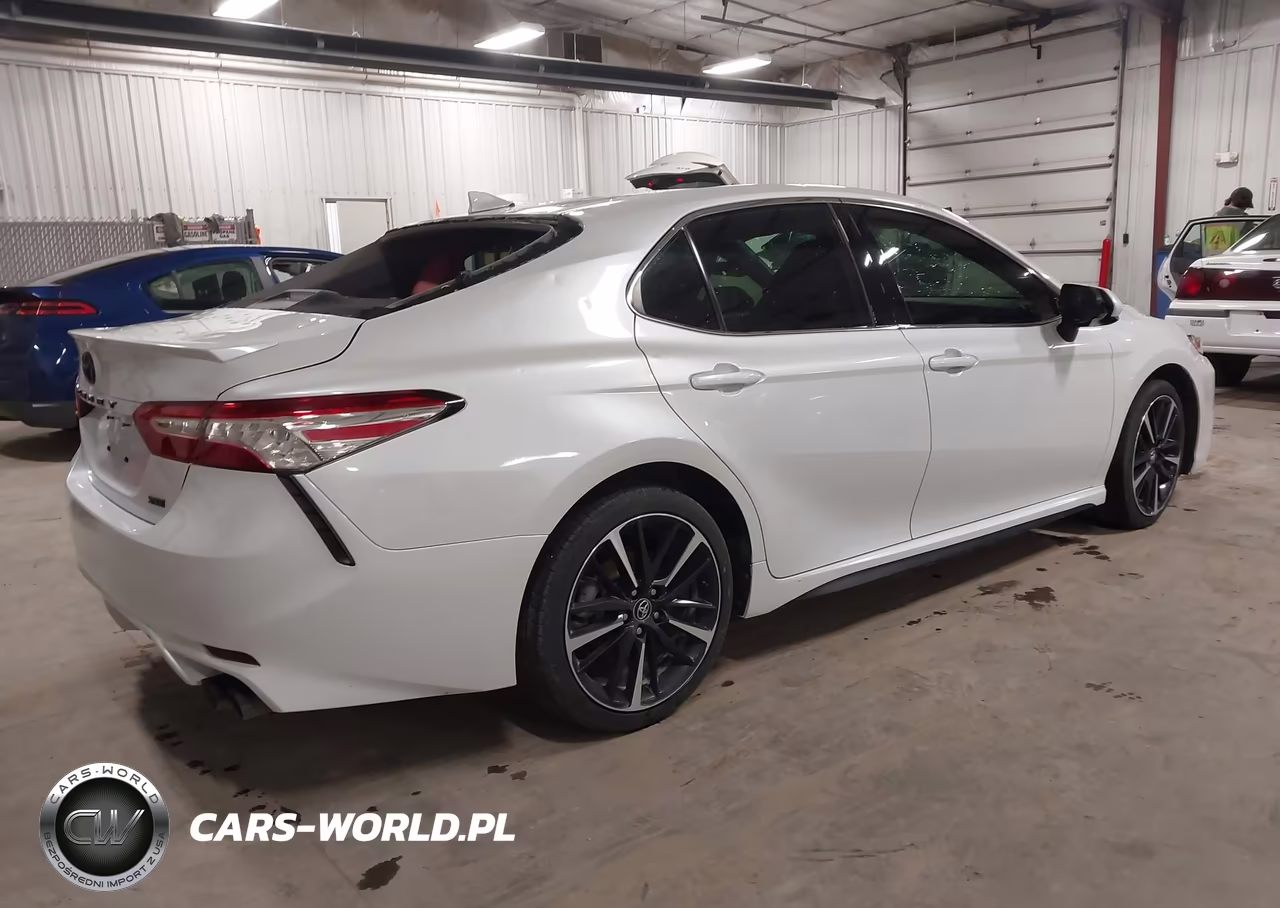 2020 Toyota Camry Xse VIN:4T1K61AK1LU870281 - 4