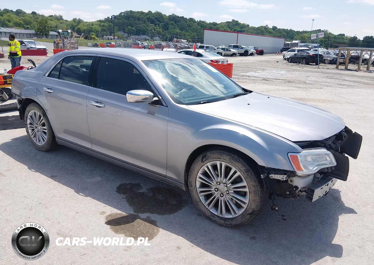 2014 Chrysler 300C Awd – zdjęcie 1 z 17