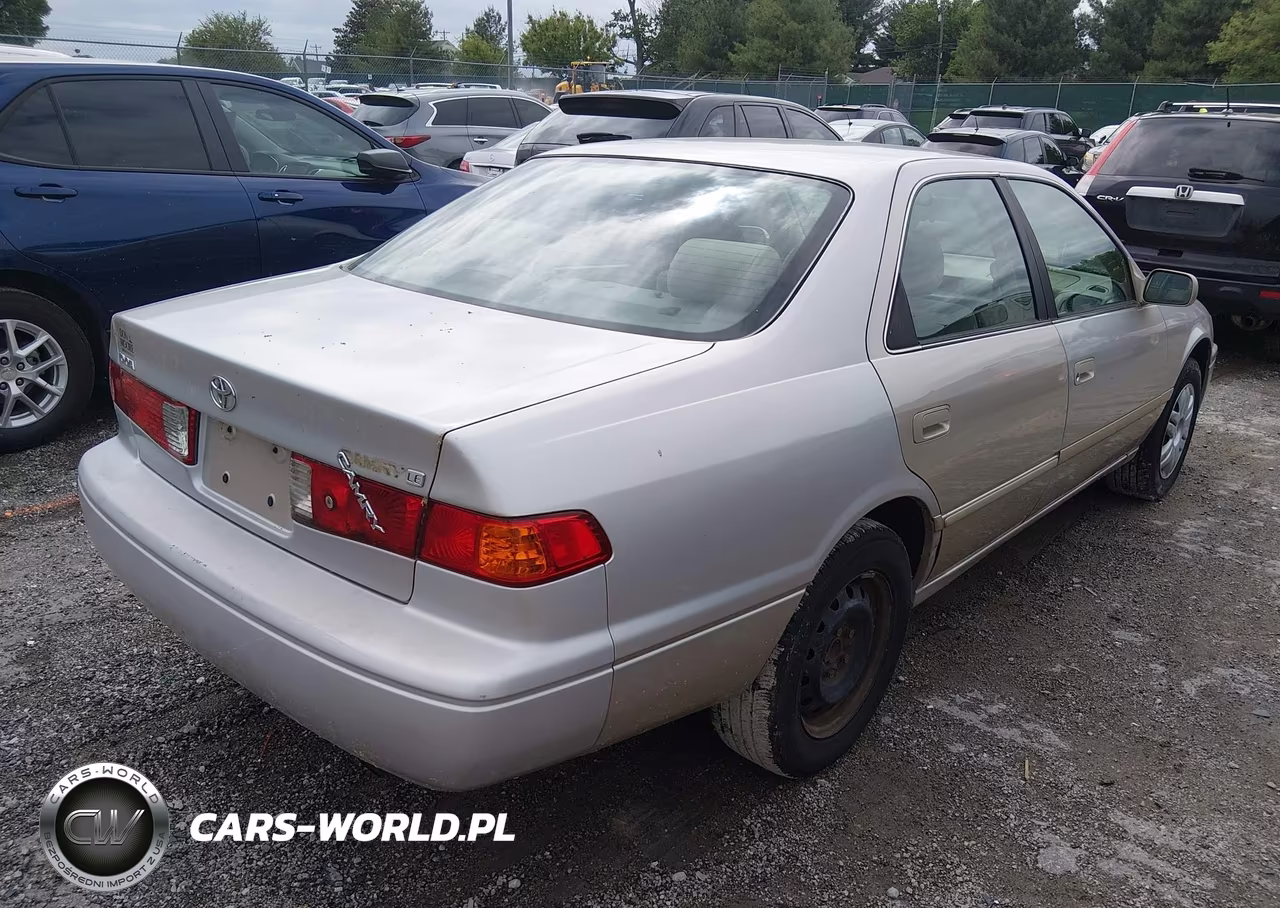 2001 Toyota Camry Le VIN:4T1BG22K11U026532 - 4