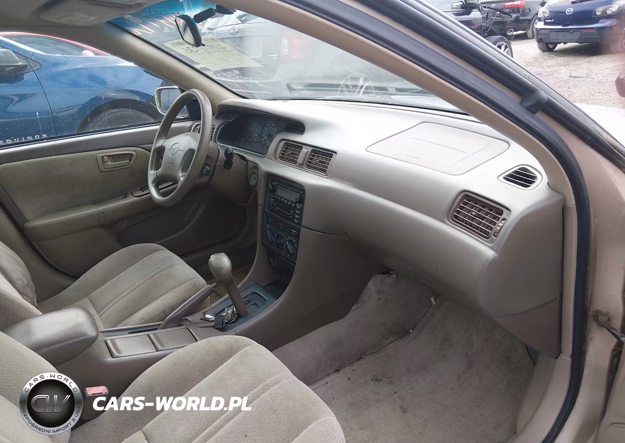 2001 Toyota Camry Le VIN:4T1BG22K11U026532 - 5