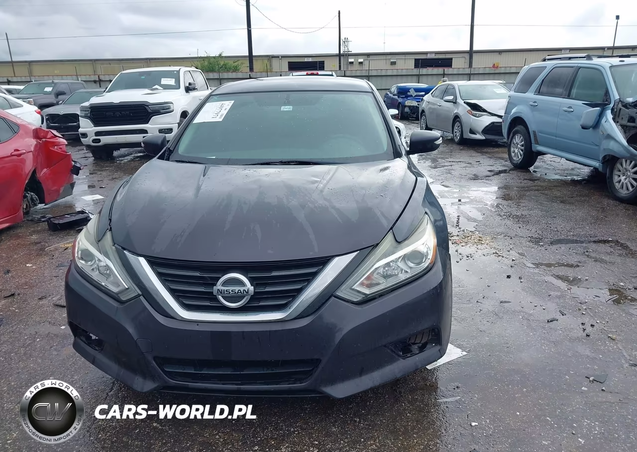 2018 Nissan Altima 2.5 VIN:1N4AL3AP5JC206705 - 12