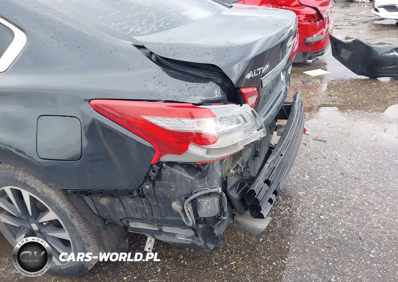 2018 Nissan Altima 2.5 VIN:1N4AL3AP5JC206705 - 6
