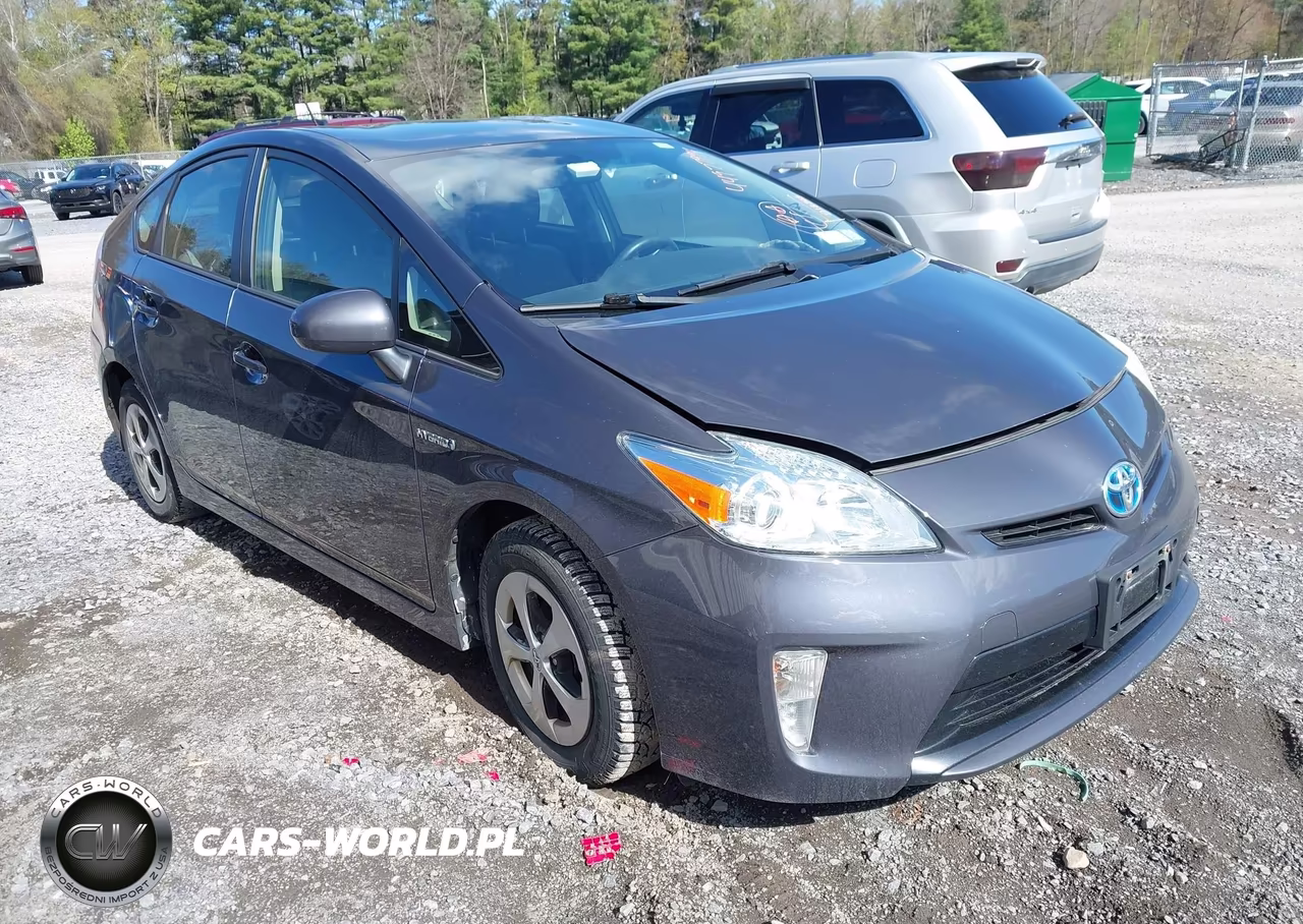 2013 Toyota Prius Three