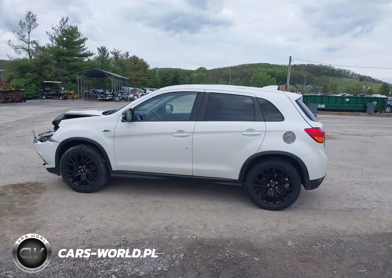2017 Mitsubishi Outlander Sport 2.0 Le VIN:JA4AR3AU9HZ054475 - 14