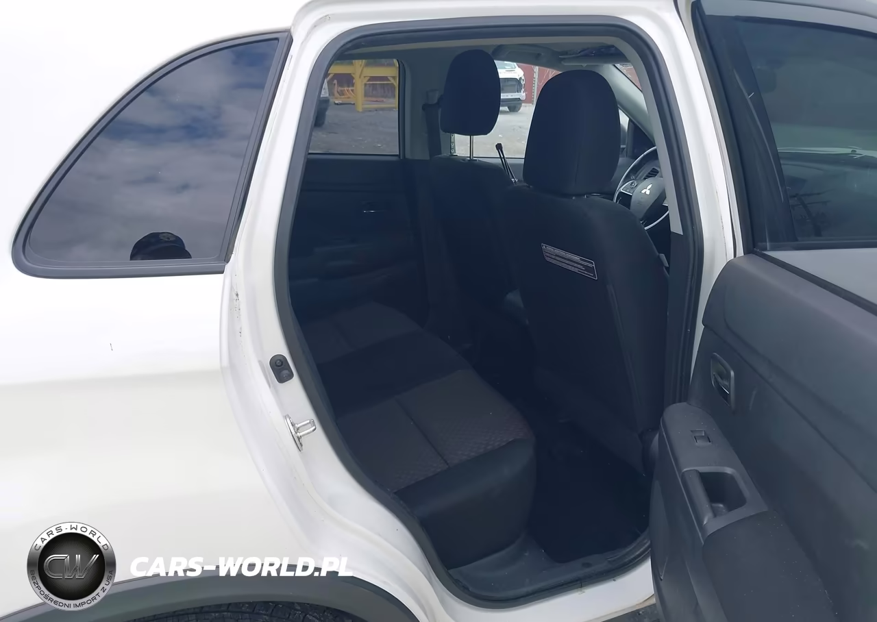 2017 Mitsubishi Outlander Sport 2.0 Le VIN:JA4AR3AU9HZ054475 - 8
