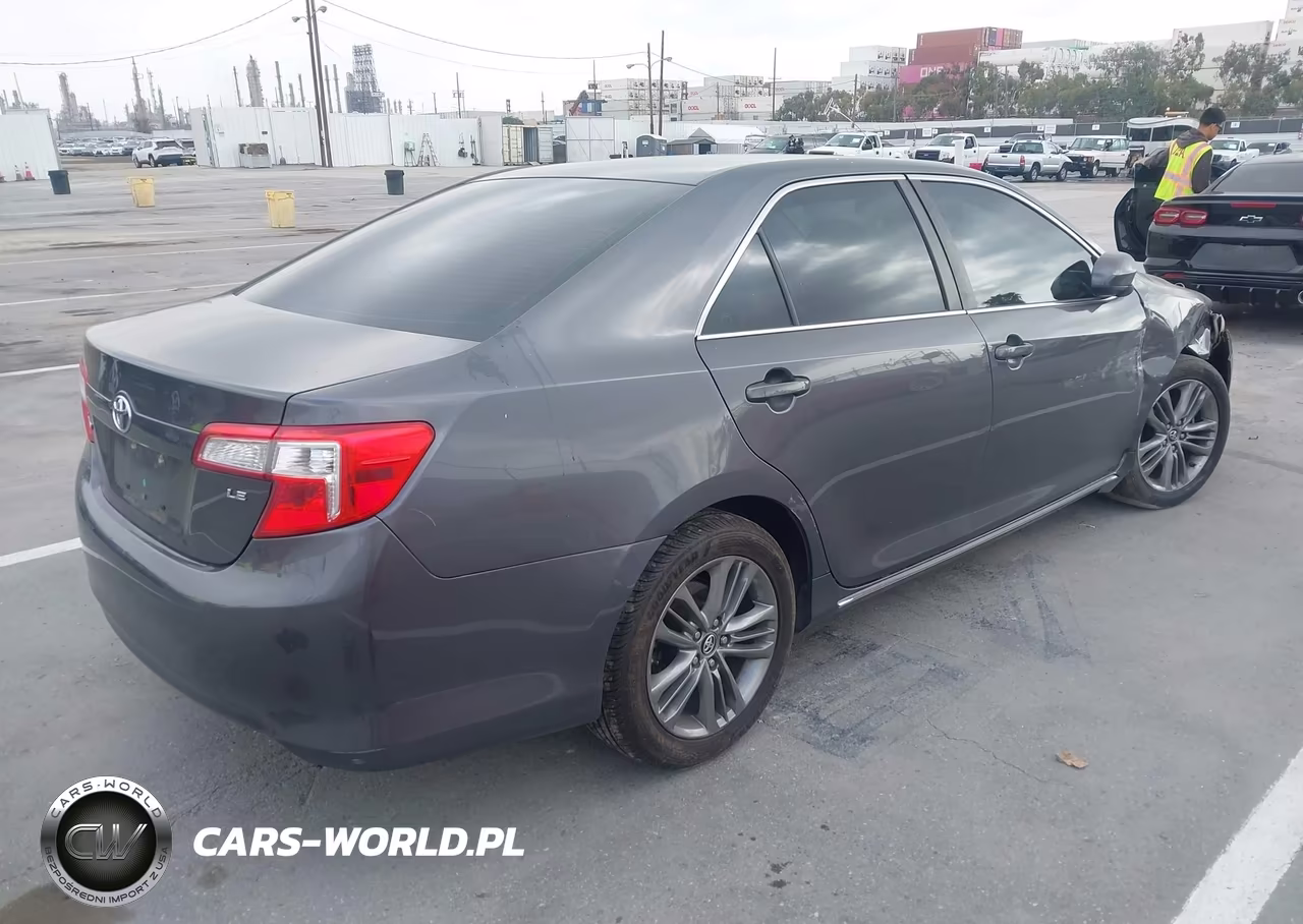 2012 Toyota Camry Le VIN:4T4BF1FK9CR193141 - 4