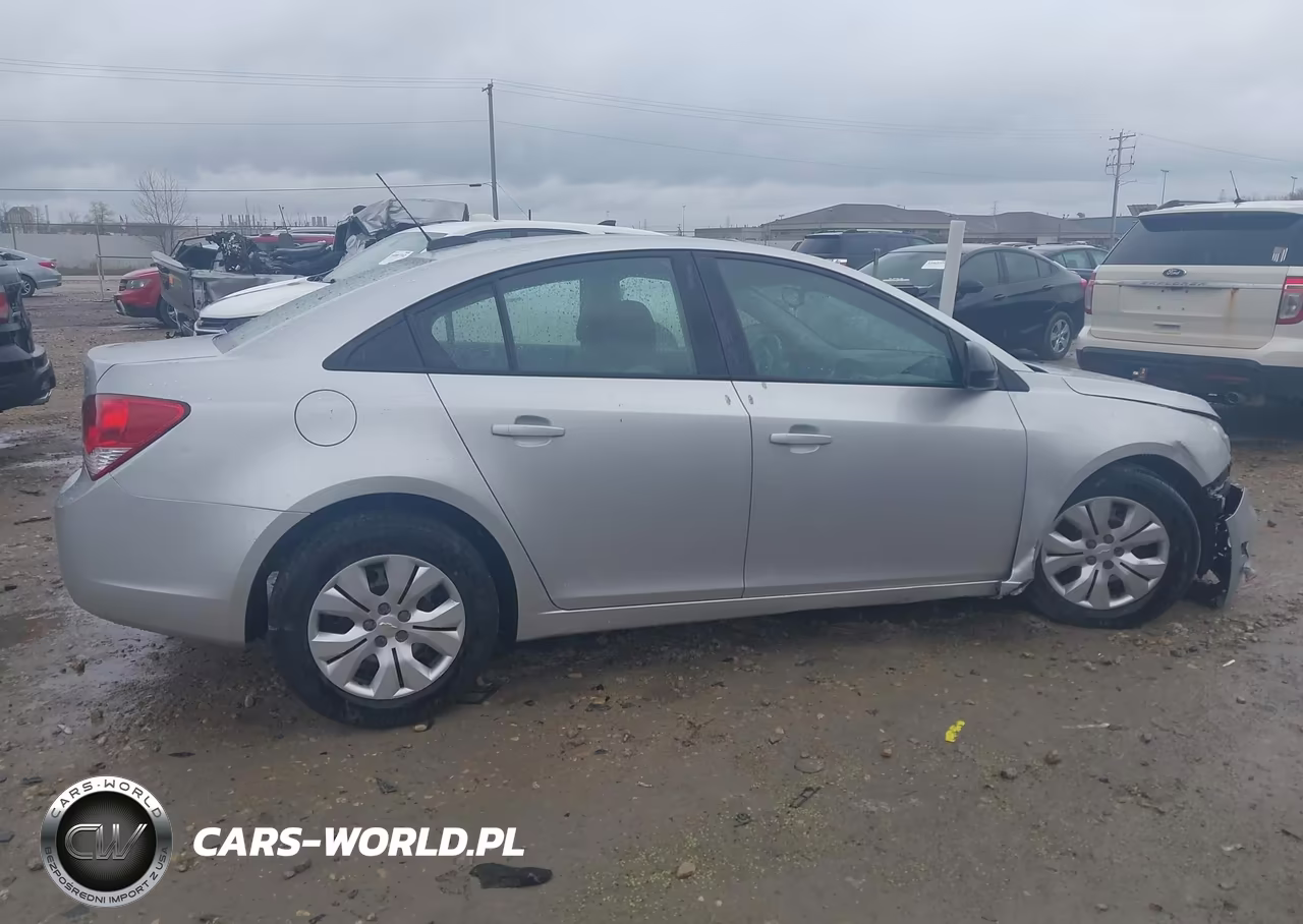 2015 Chevrolet Cruze Ls Auto VIN:1G1PA5SH7F7243860 - 14
