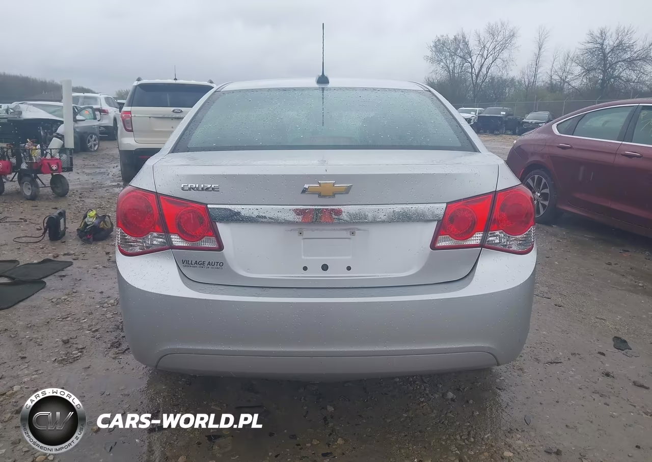 2015 Chevrolet Cruze Ls Auto VIN:1G1PA5SH7F7243860 - 17