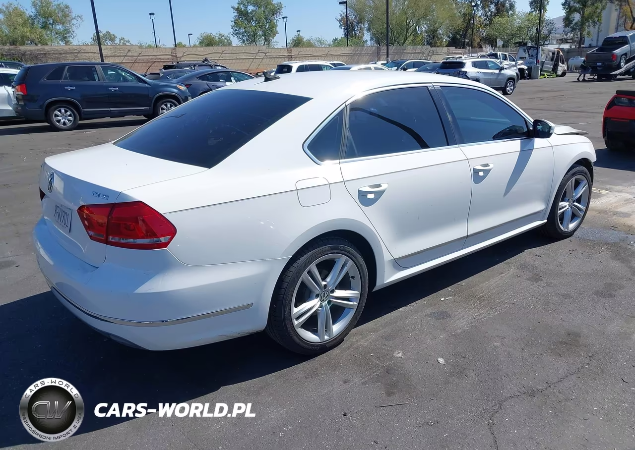 2014 Volkswagen Passat 2.0L Tdi Se VIN:1VWBN7A3XEC094046 - 4