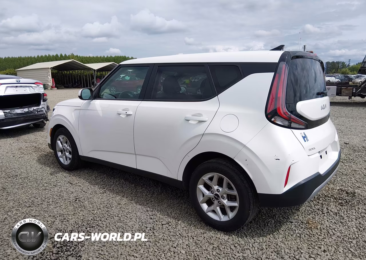 2023 Kia Soul S VIN:KNDJ23AU5P7863797 - 3