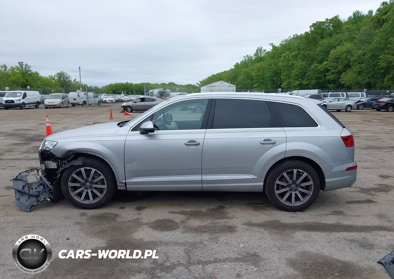 2019 Audi Q7 45 Premium VIN:WA1LHAF71KD030520 - 14