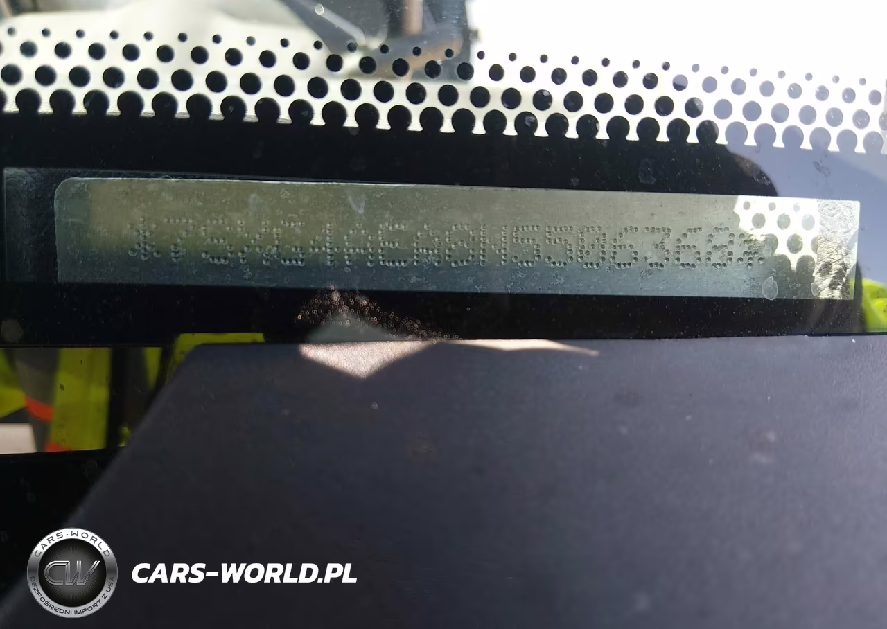 2022 Global Electric Motors E4 VIN:7SXG4AEA8N5506368 - 9