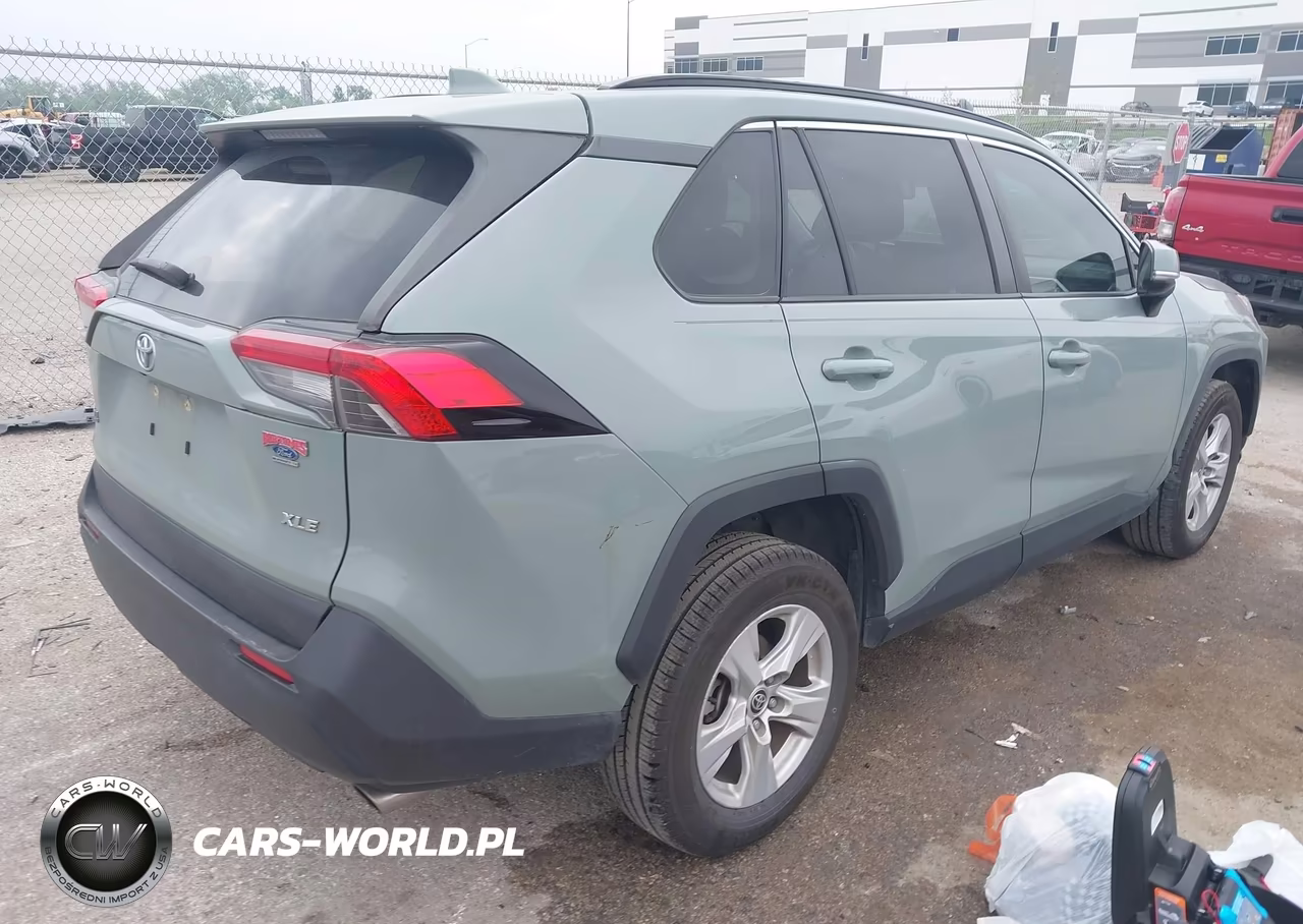 2021 Toyota Rav4 Xle VIN:JTMW1RFV0MD071891 - 4