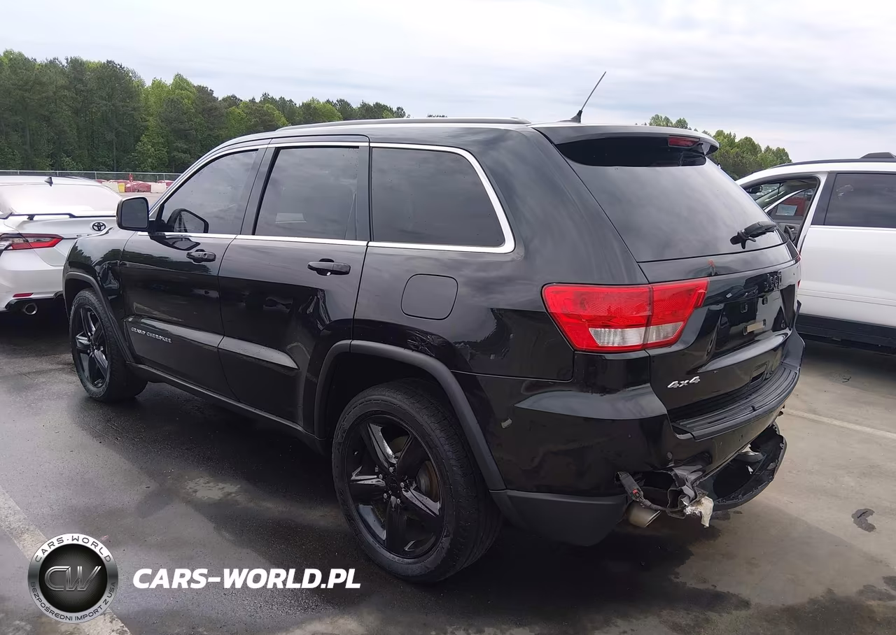 2012 Jeep Grand Cherokee Laredo VIN:1C4RJFAT9CC313647 - 3