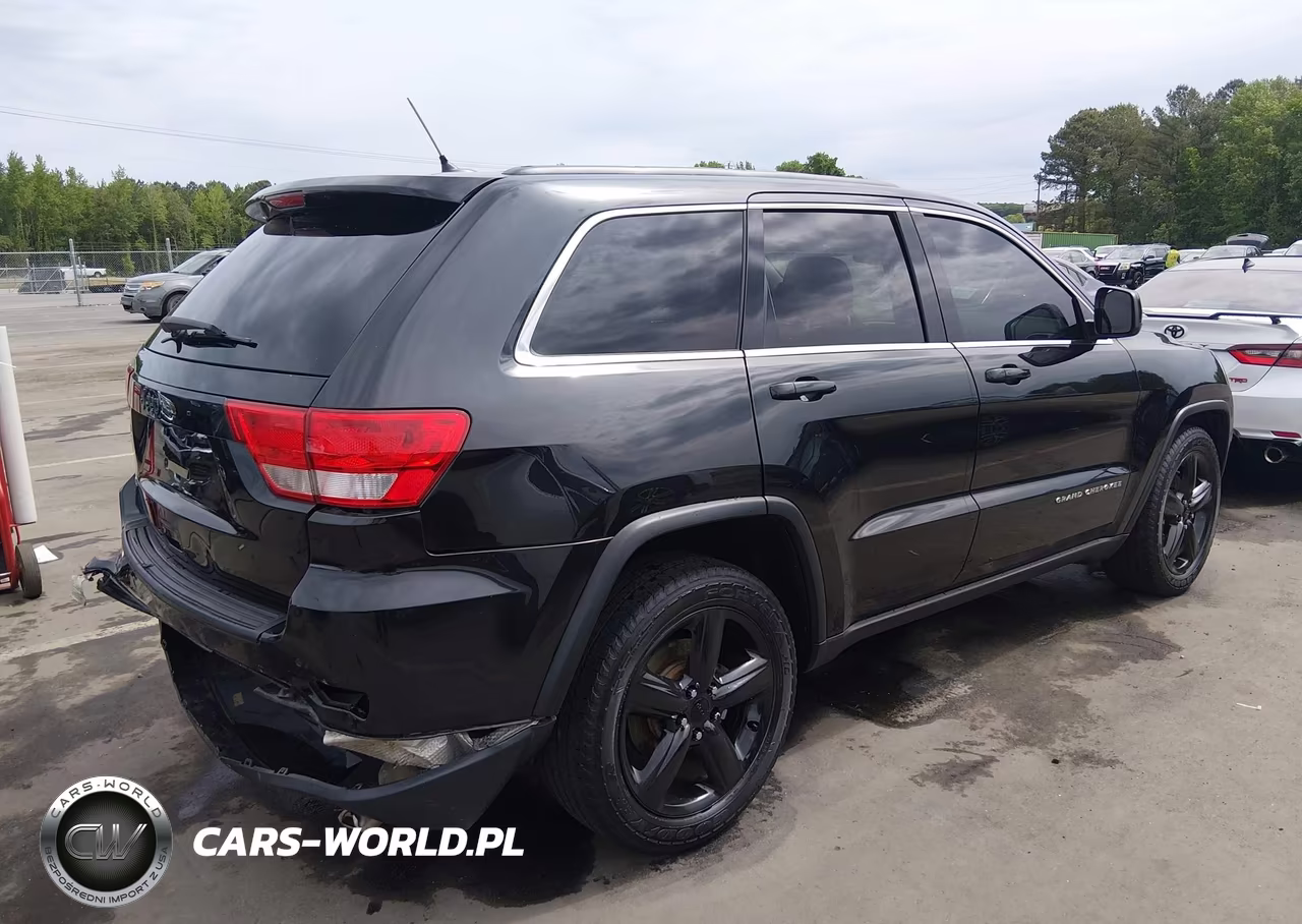 2012 Jeep Grand Cherokee Laredo VIN:1C4RJFAT9CC313647 - 4