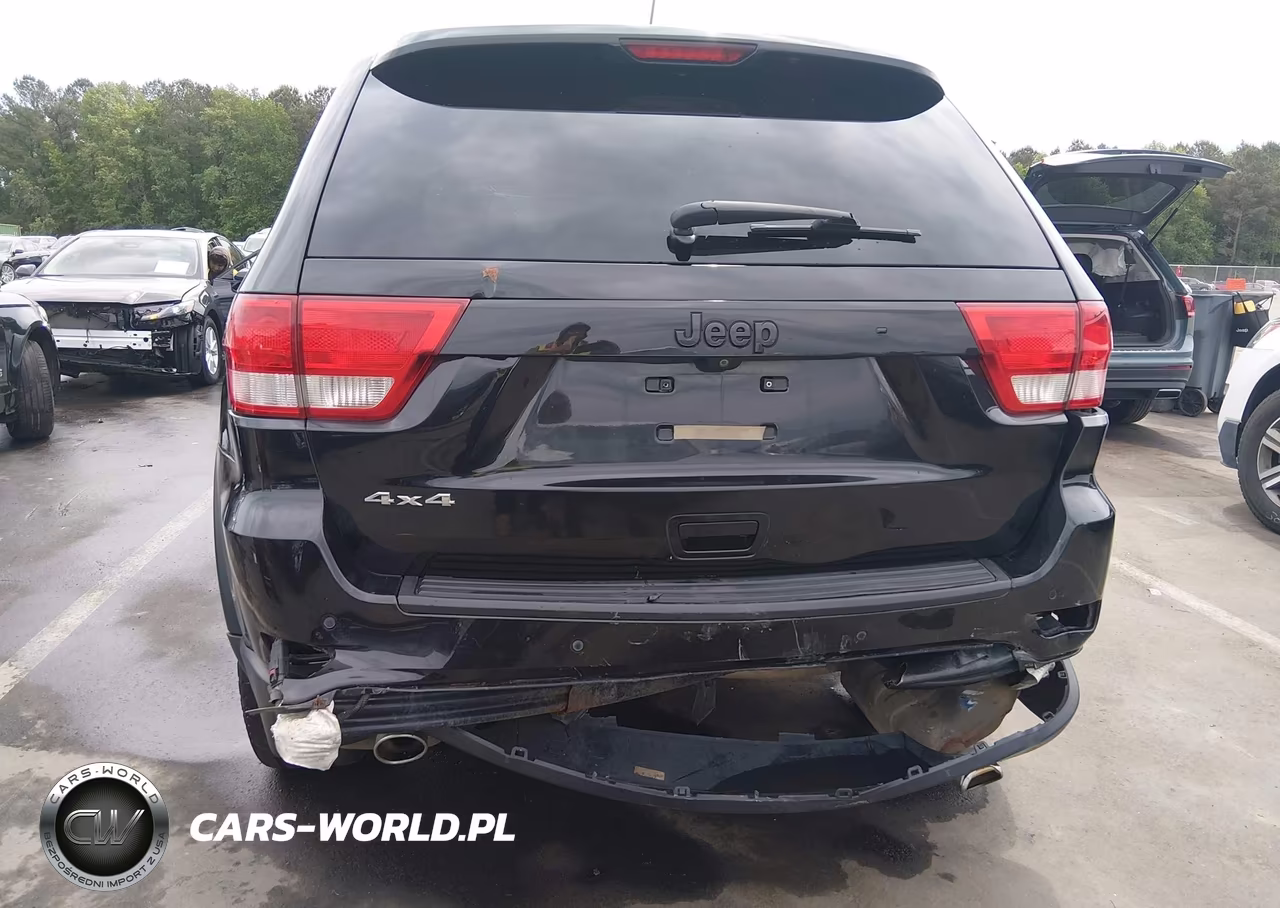 2012 Jeep Grand Cherokee Laredo VIN:1C4RJFAT9CC313647 - 6