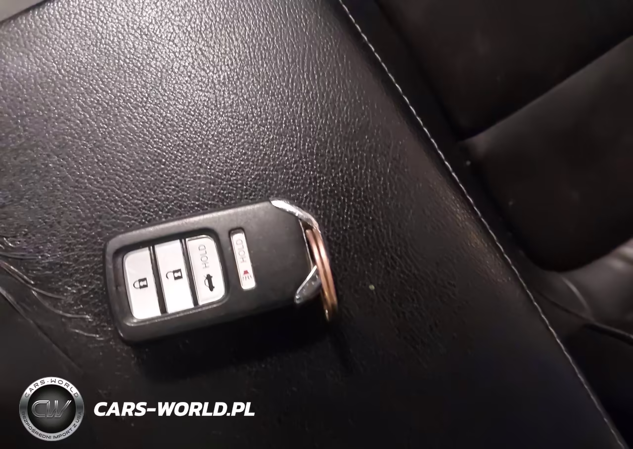 2018 Honda Accord Sport VIN:1HGCV1F3XJA233273 - 11