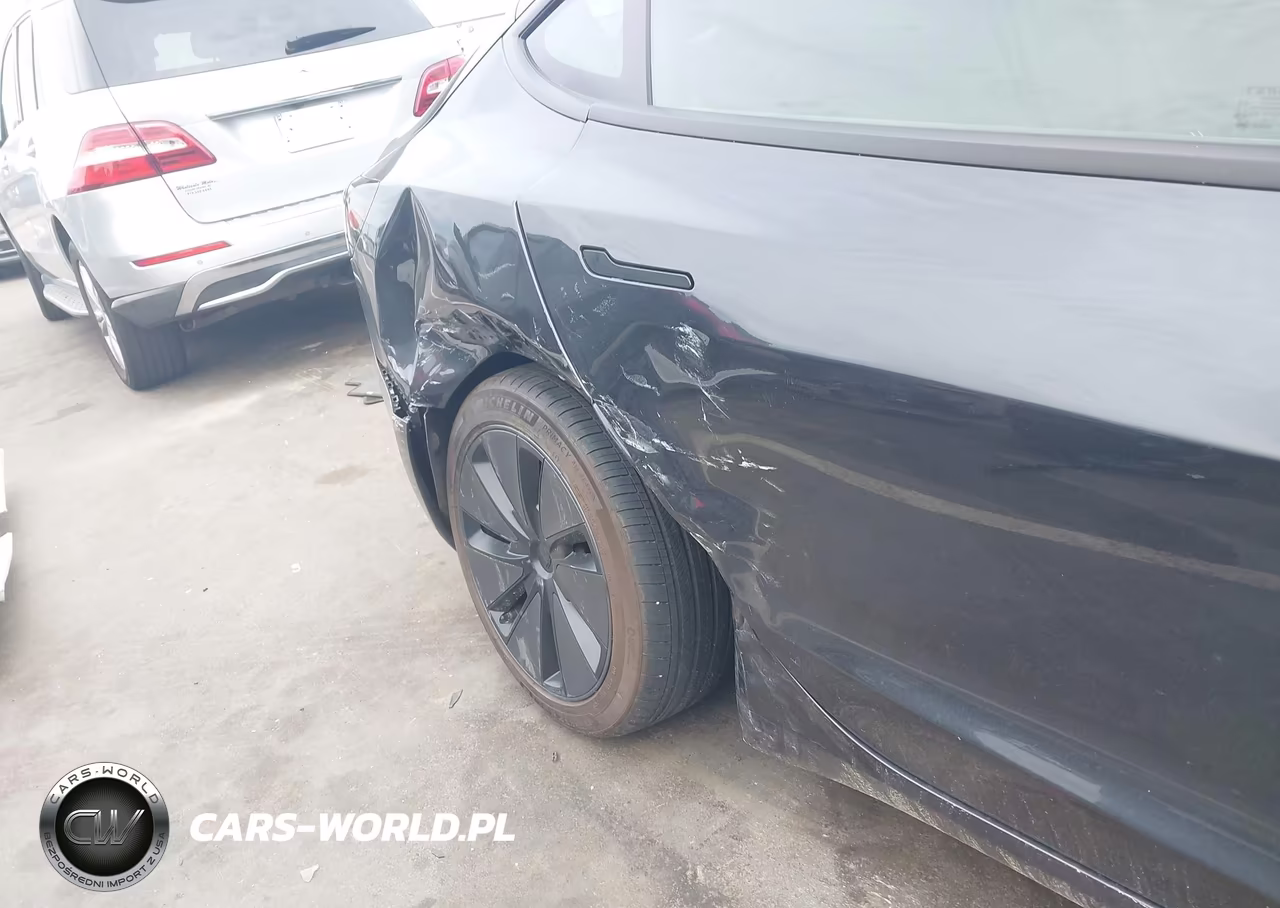 2026 Tesla Model 3 Premium Rear-Wheel Drive-Standard Rear-Wheel Drive VIN:5YJ3E1EA6TF116413 - 11