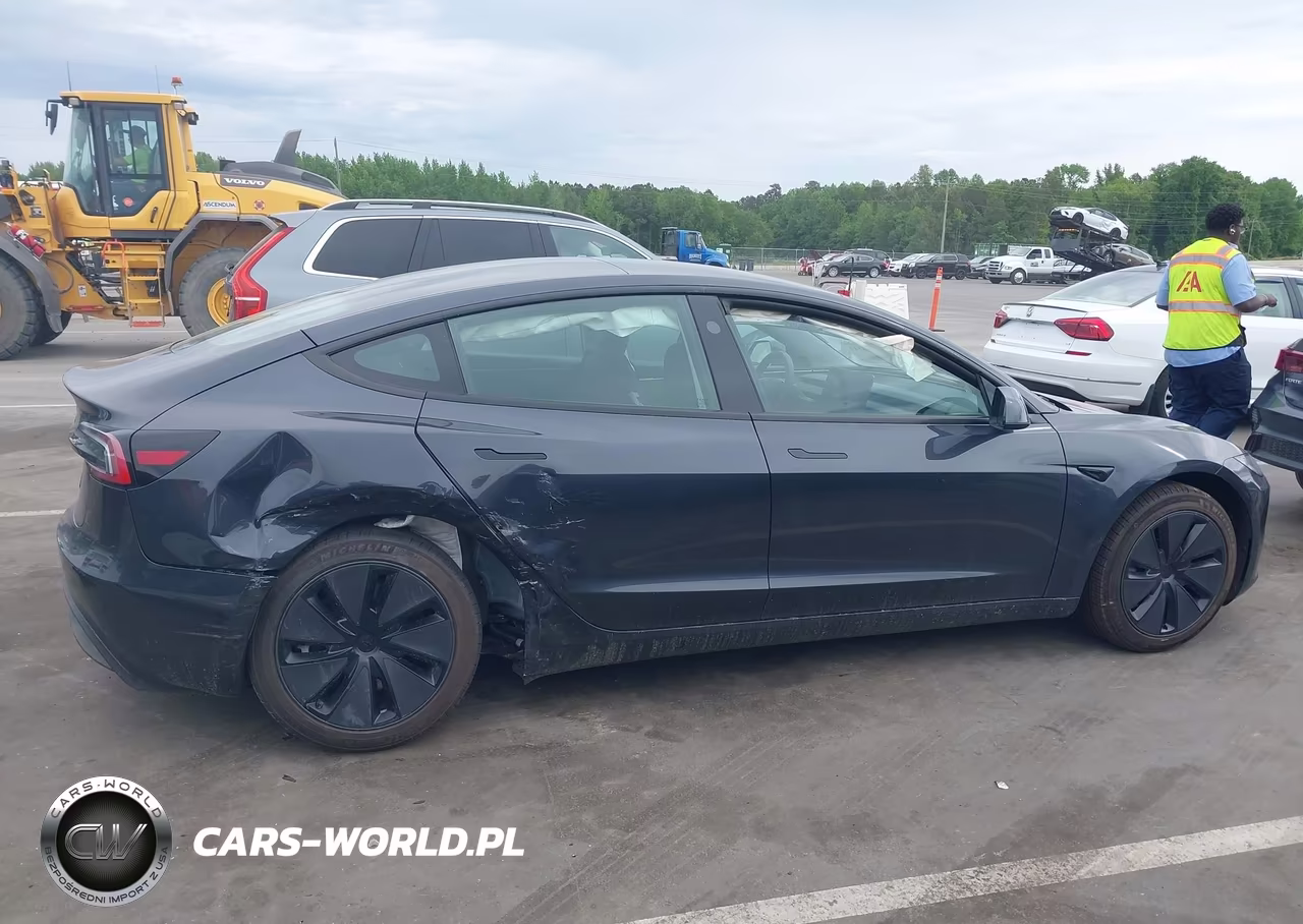 2026 Tesla Model 3 Premium Rear-Wheel Drive-Standard Rear-Wheel Drive VIN:5YJ3E1EA6TF116413 - 13