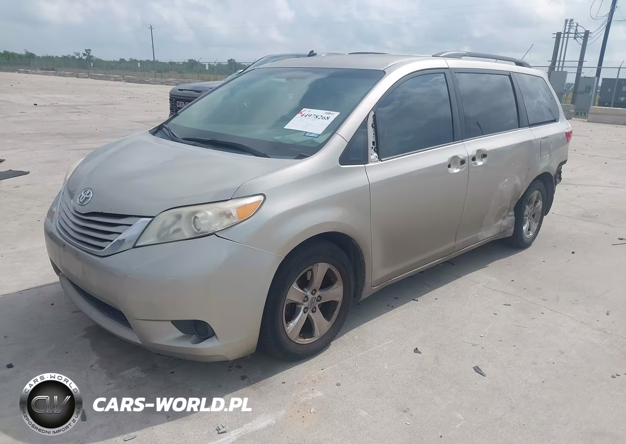 2015 Toyota Sienna Le 8 Passenger VIN:5TDKK3DCXFS603343 - 2