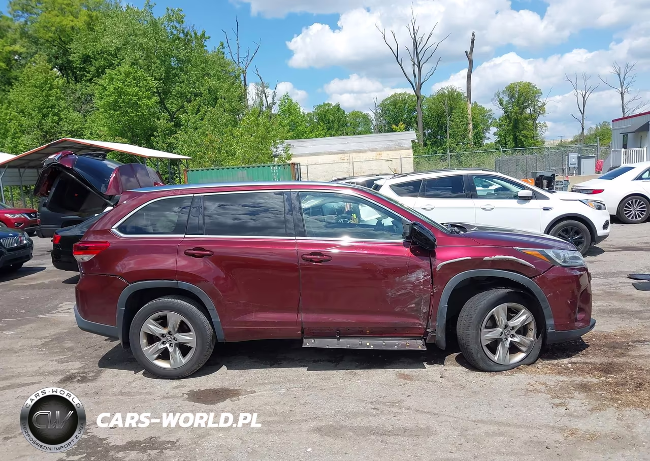 2018 Toyota Highlander Limited VIN:5TDDZRFH4JS838264 - 12