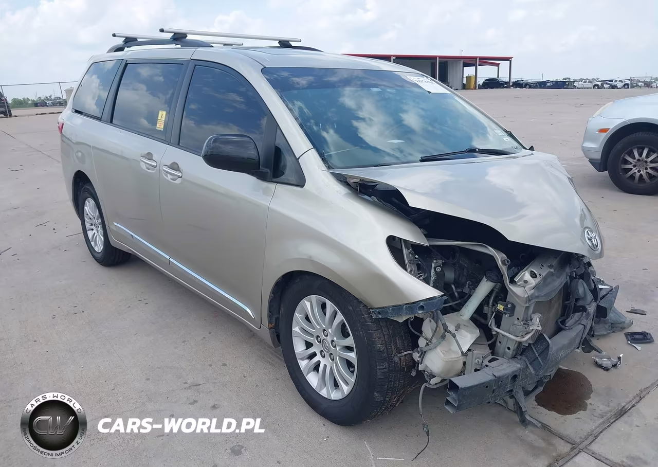 2016 Toyota Sienna Xle 8 Passenger