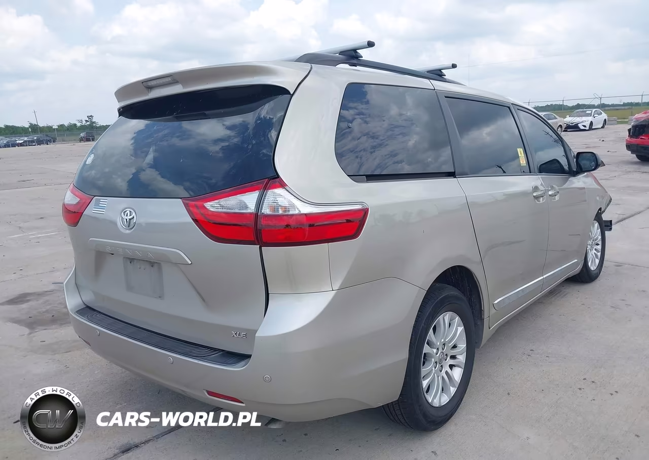 2016 Toyota Sienna Xle 8 Passenger VIN:5TDYK3DC2GS750249 - 4