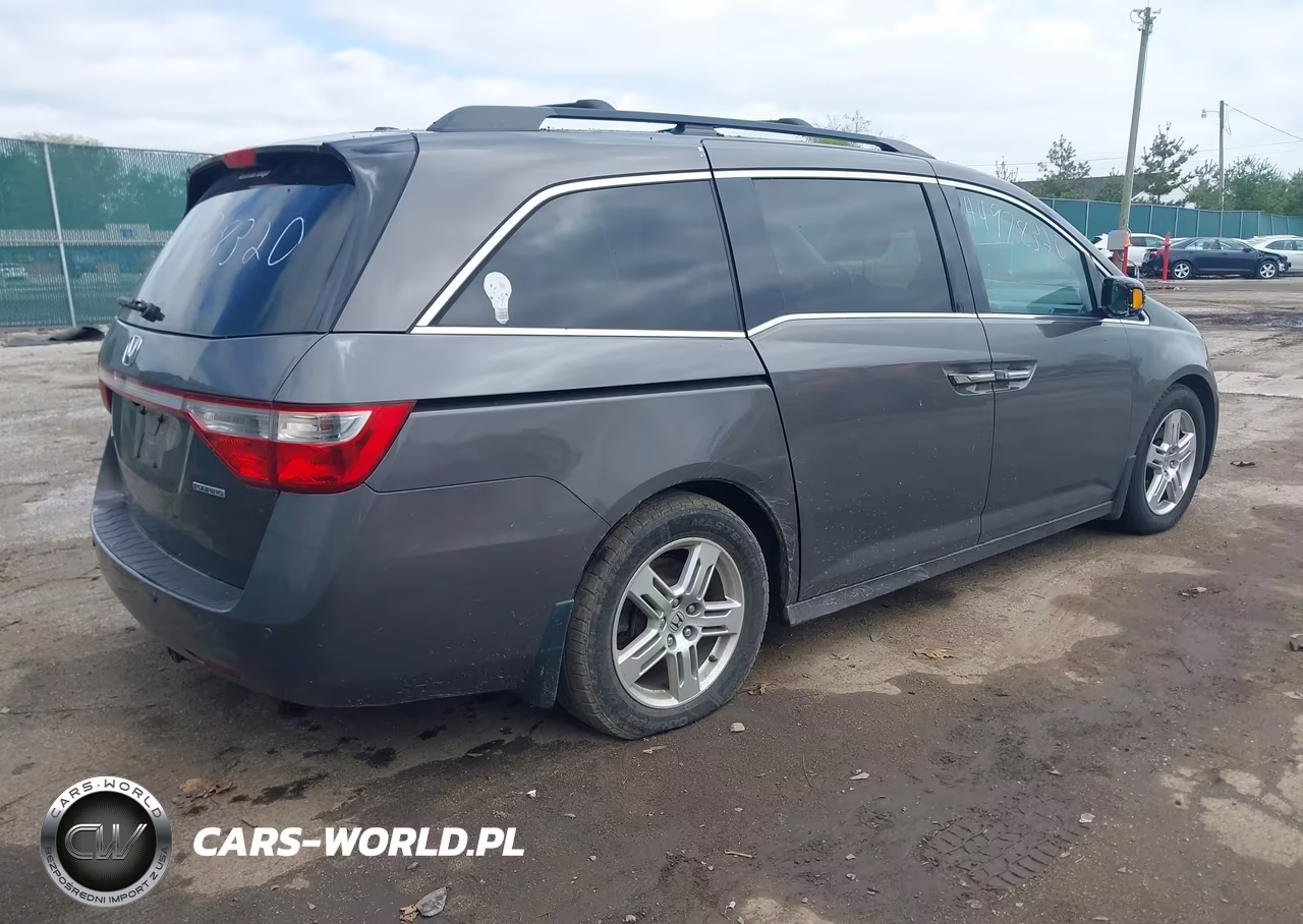 2012 Honda Odyssey Touring-Touring Elite VIN:5FNRL5H90CB071011 - 4