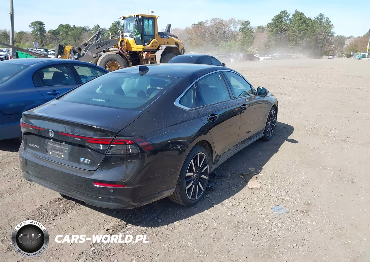 2024 Honda Accord Hybrid Touring VIN:1HGCY2F80RA024192 - 4