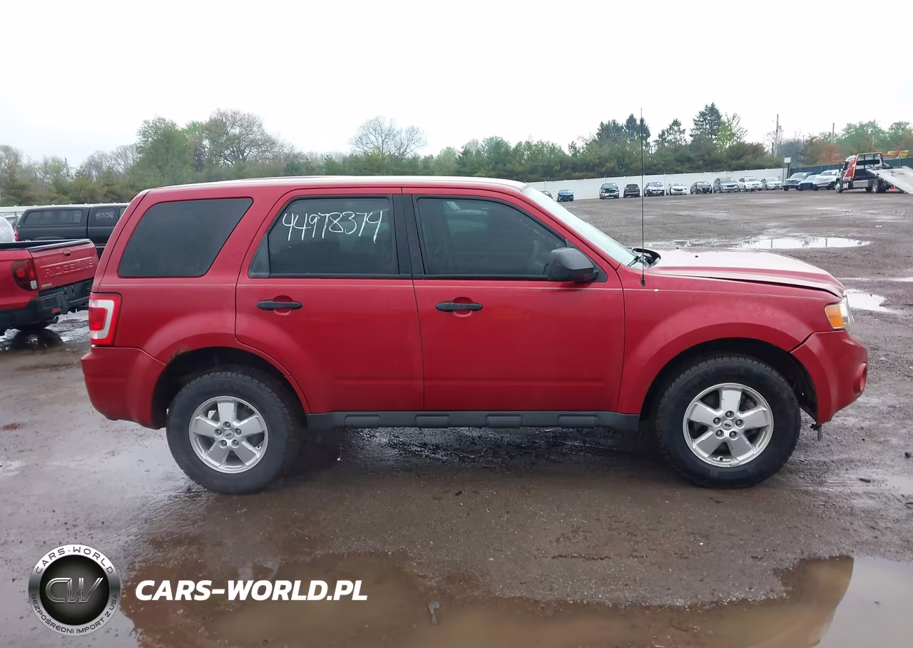 2010 Ford Escape Xls VIN:1FMCU0C71AKD43234 - 13