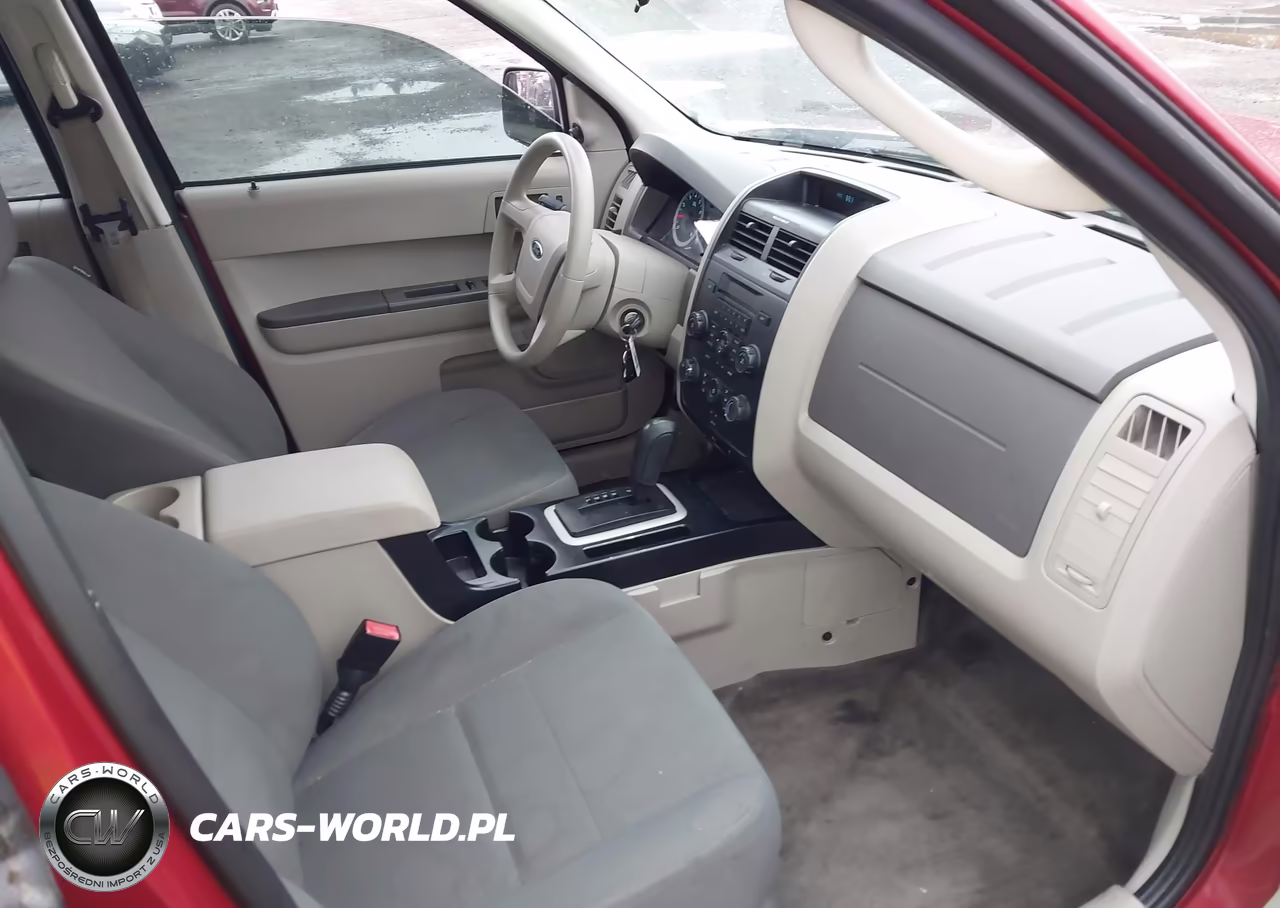 2010 Ford Escape Xls VIN:1FMCU0C71AKD43234 - 5
