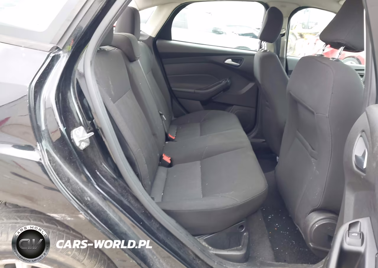 2016 Ford Focus Se VIN:1FADP3F23GL202563 - 8
