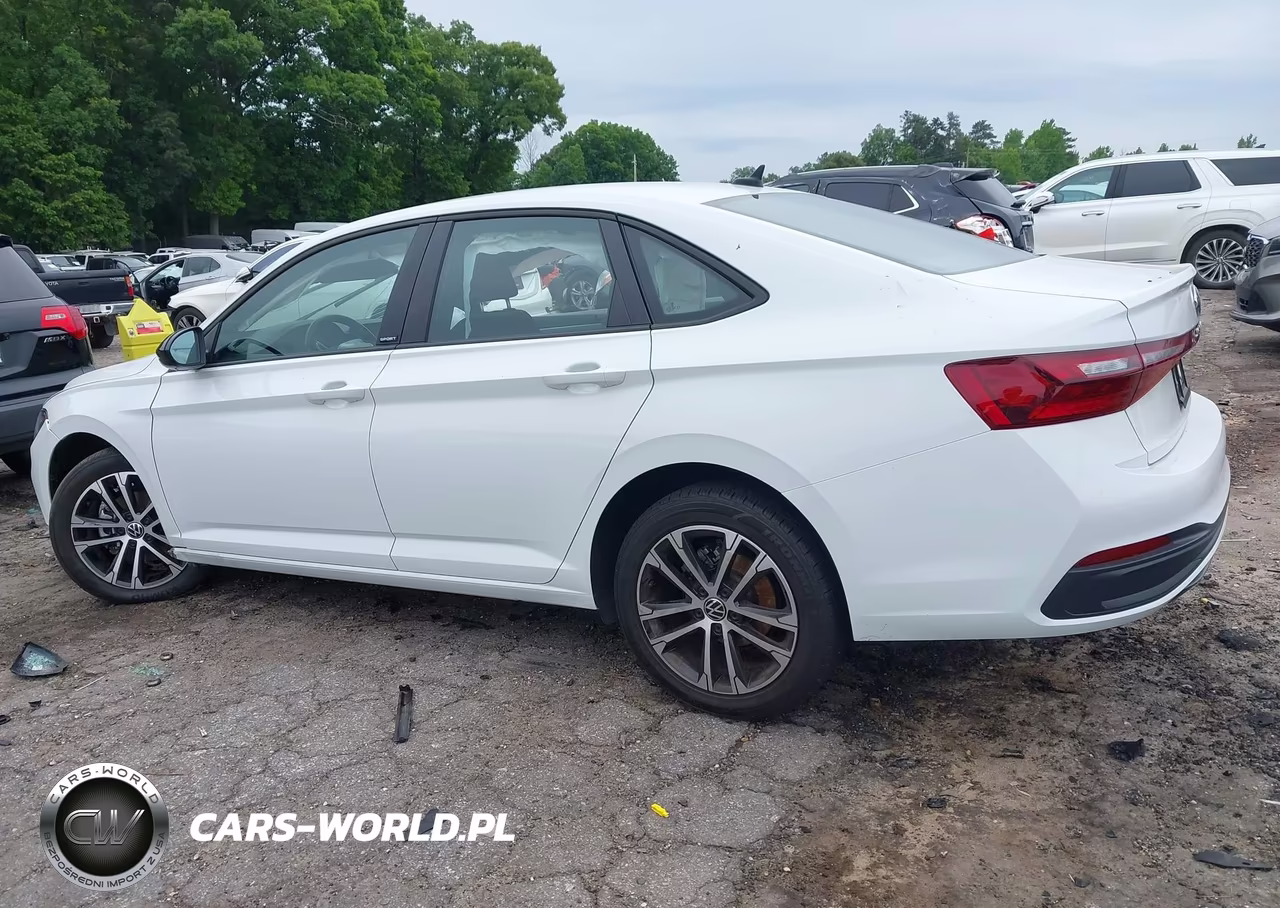 2025 Volkswagen Jetta 1.5T Sport VIN:3VWBX7BU7SM015203 - 14