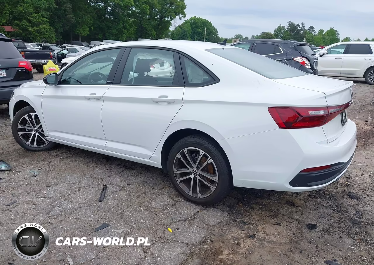 2025 Volkswagen Jetta 1.5T Sport VIN:3VWBX7BU7SM015203 - 3