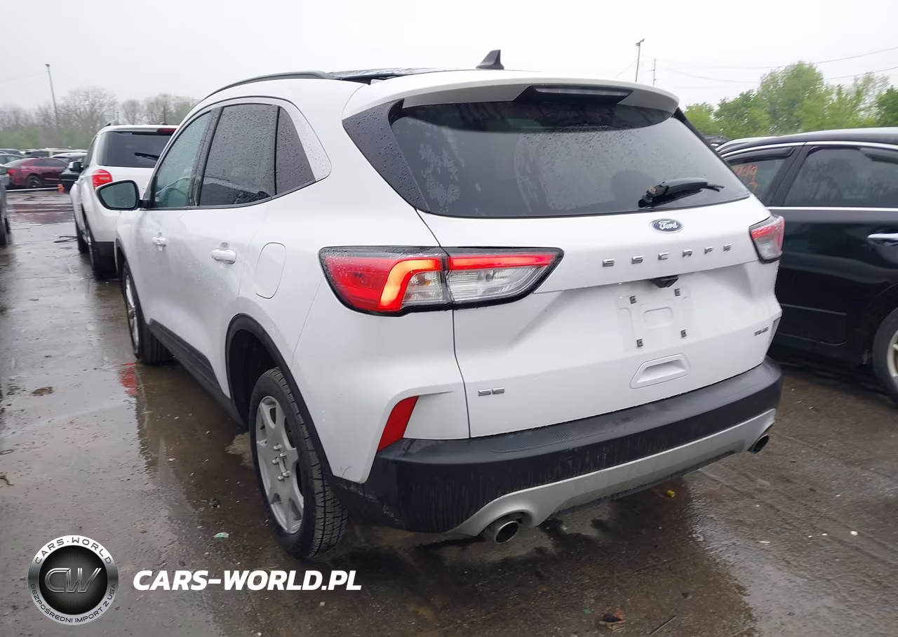 2021 Ford Escape Se VIN:1FMCU9G65MUA34218 - 3