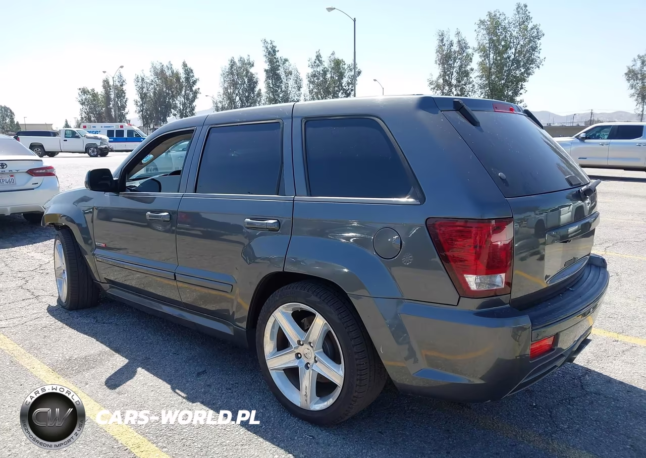 2007 Jeep Grand Cherokee Srt8 VIN:1J8HR78327C519942 - 3