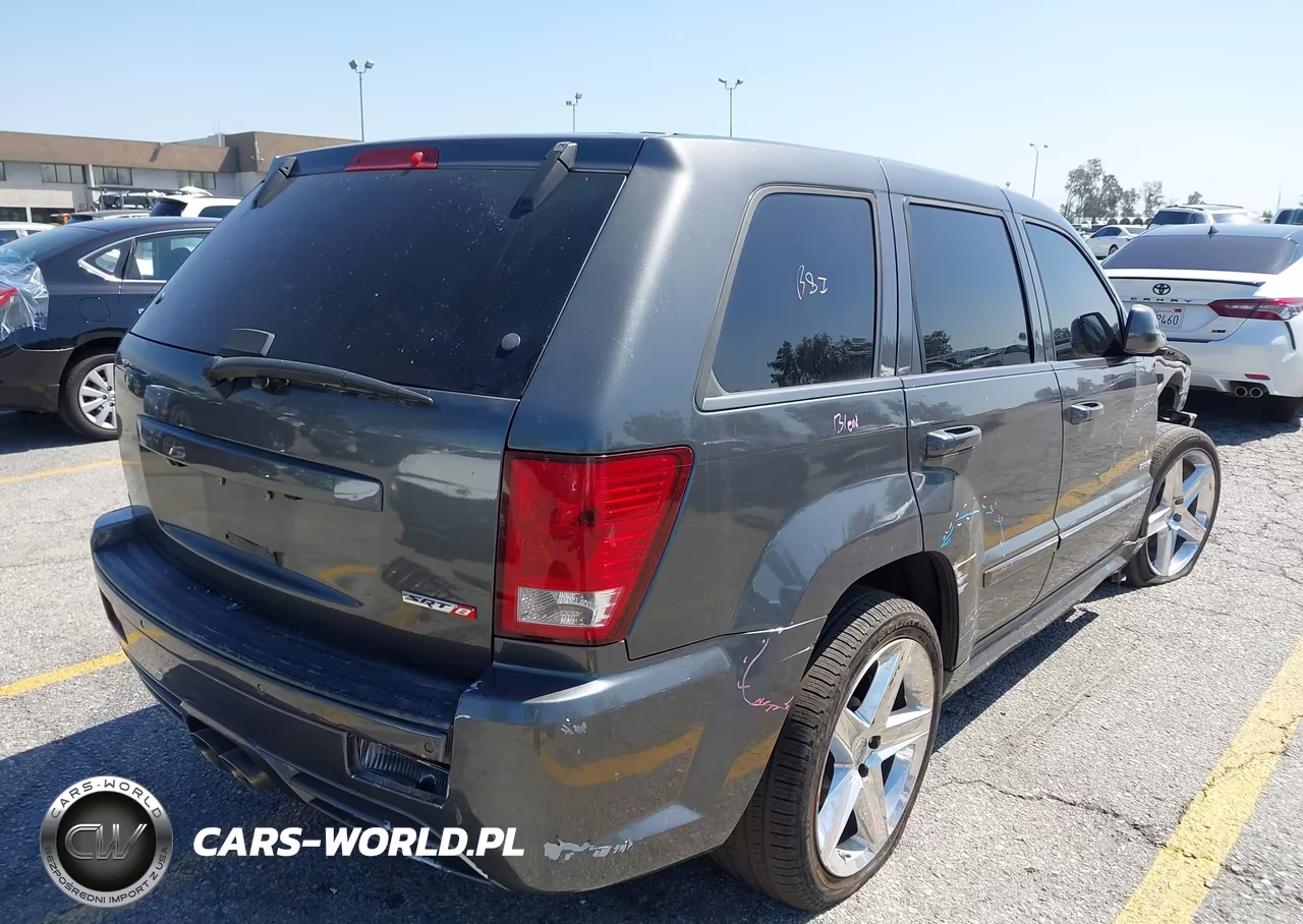 2007 Jeep Grand Cherokee Srt8 VIN:1J8HR78327C519942 - 4
