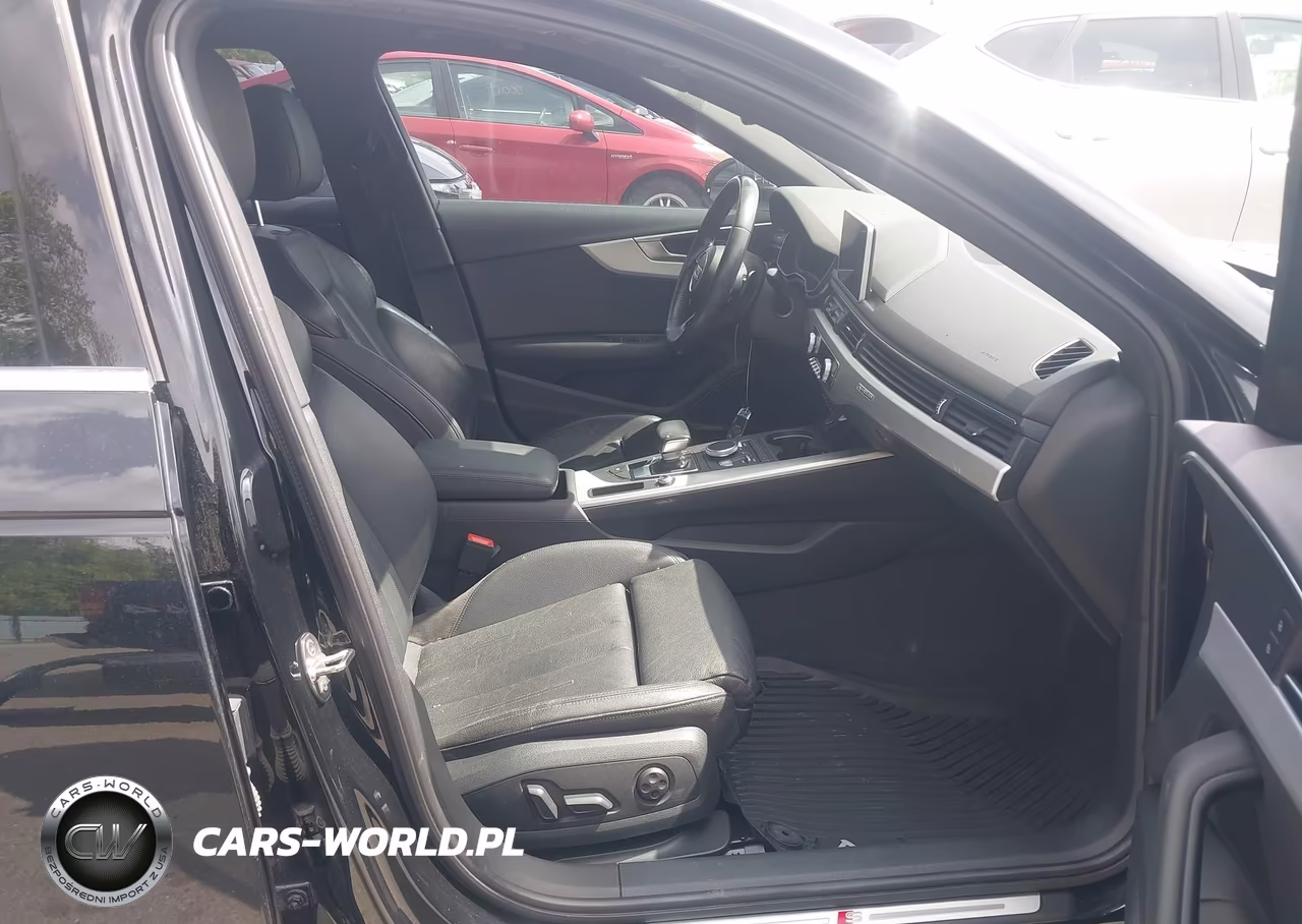 2017 Audi A4 2.0T Premium VIN:WAUENAF47HN067813 - 5