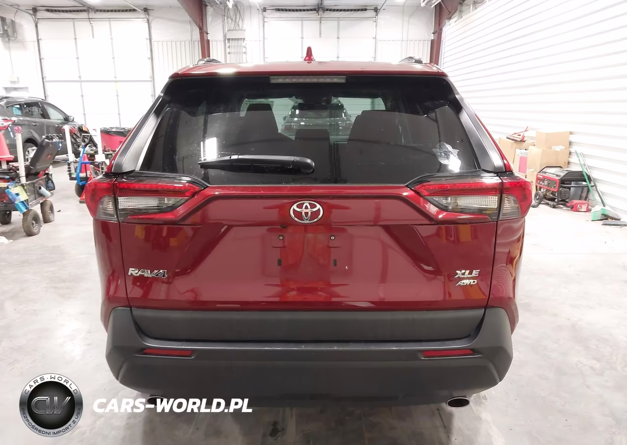 2021 Toyota Rav4 Xle VIN:2T3P1RFV2MW241823 - 17