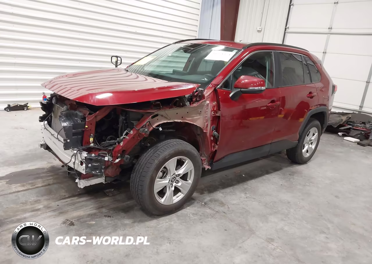 2021 Toyota Rav4 Xle VIN:2T3P1RFV2MW241823 - 2