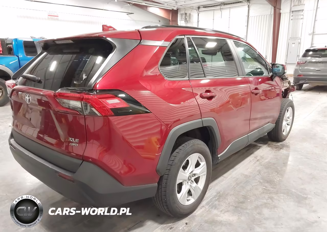 2021 Toyota Rav4 Xle VIN:2T3P1RFV2MW241823 - 4