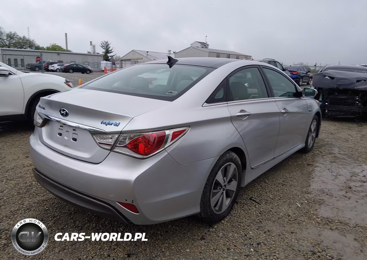 2011 Hyundai Sonata Hybrid VIN:KMHEC4A43BA007653 - 4