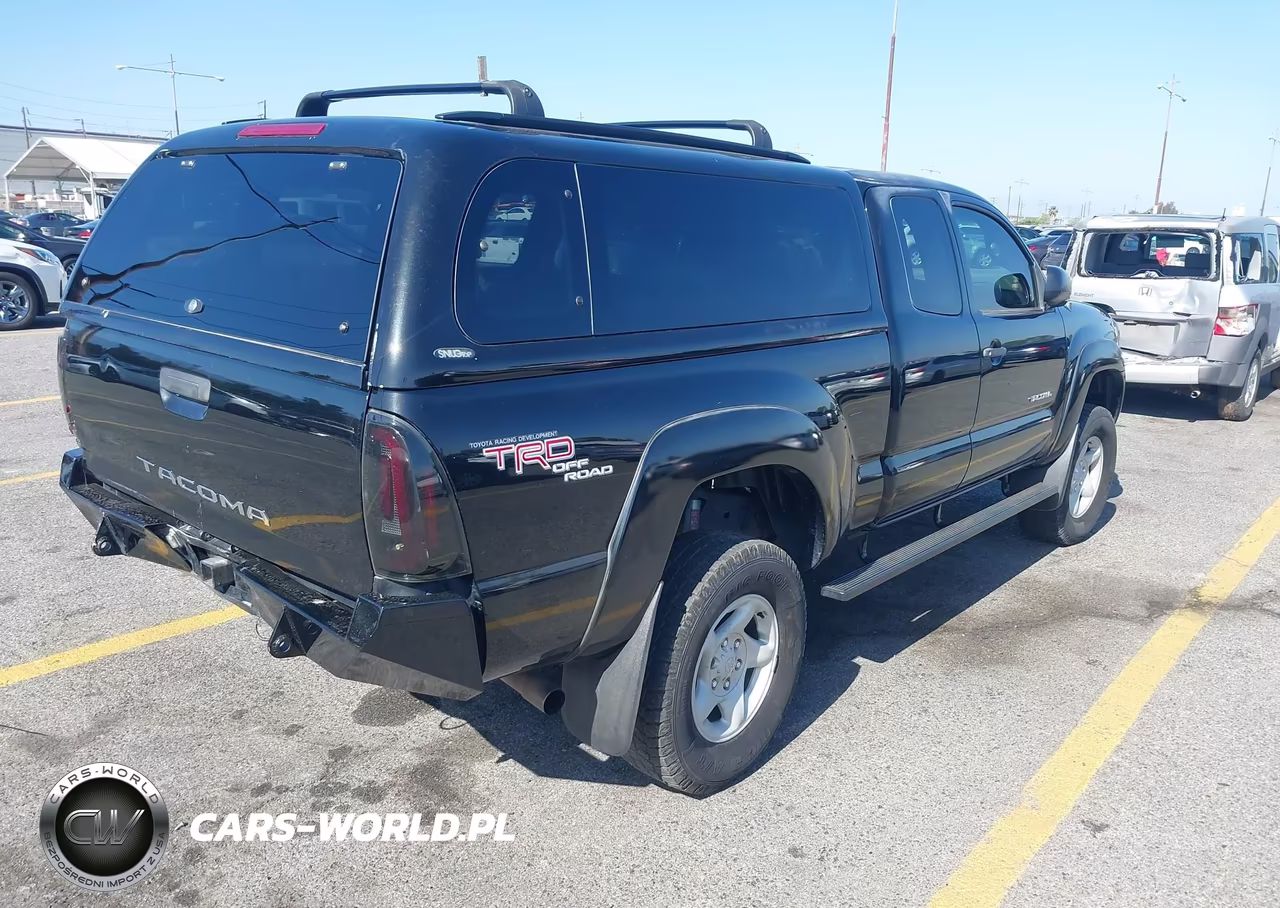 2005 Toyota Tacoma Base V6 VIN:5TEUU42N35Z038707 - 4