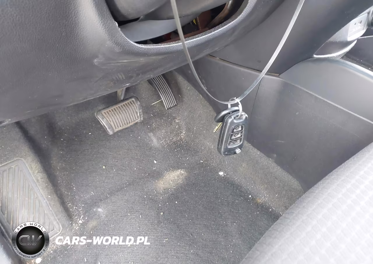 2012 Kia Soul VIN:KNDJT2A51C7424266 - 11