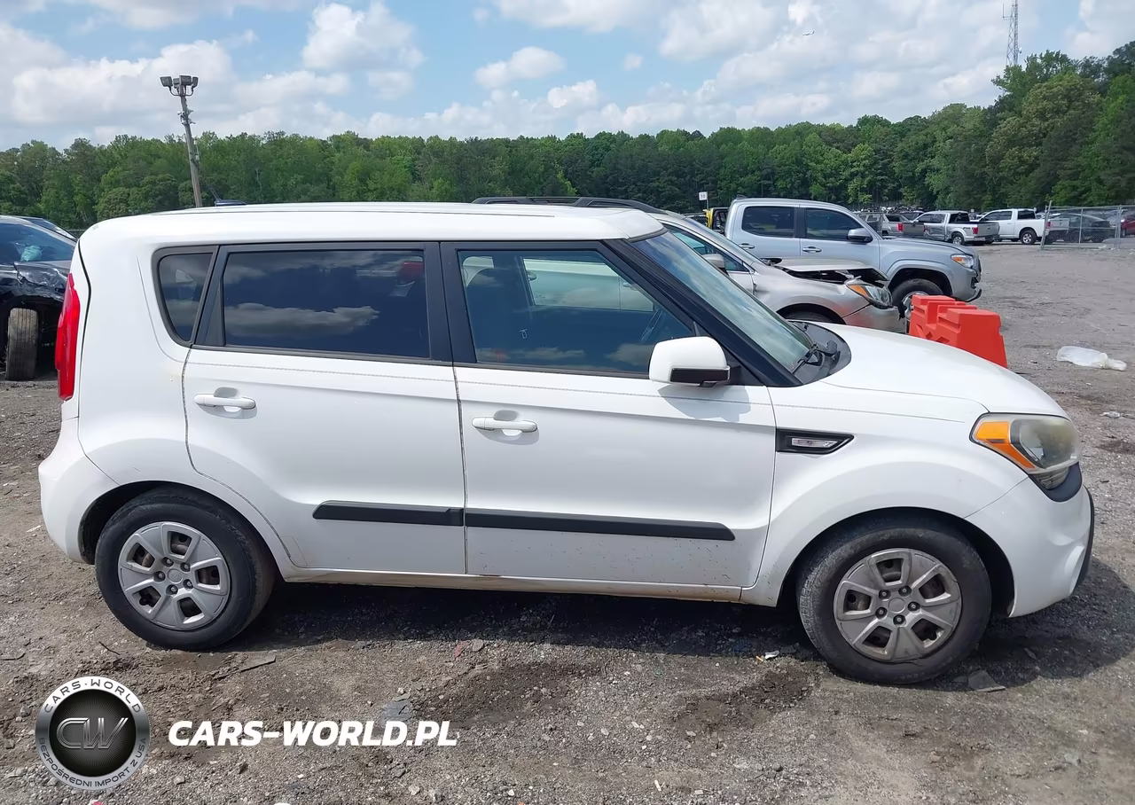 2012 Kia Soul VIN:KNDJT2A51C7424266 - 13