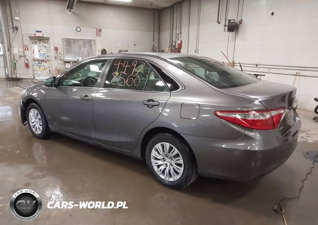 2016 Toyota Camry Le VIN:4T4BF1FK7GR527222 - 3
