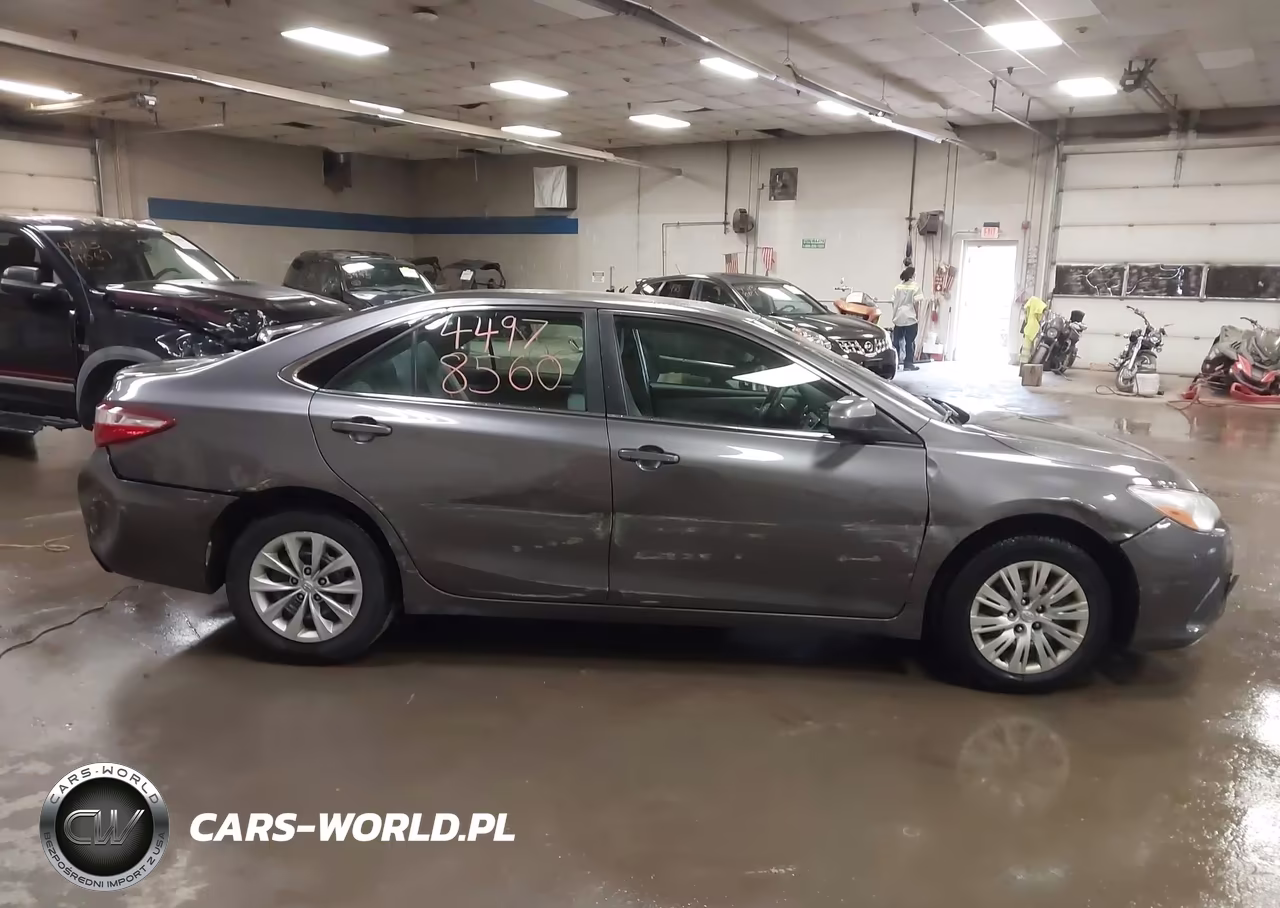 2016 Toyota Camry Le VIN:4T4BF1FK7GR527222 - 6