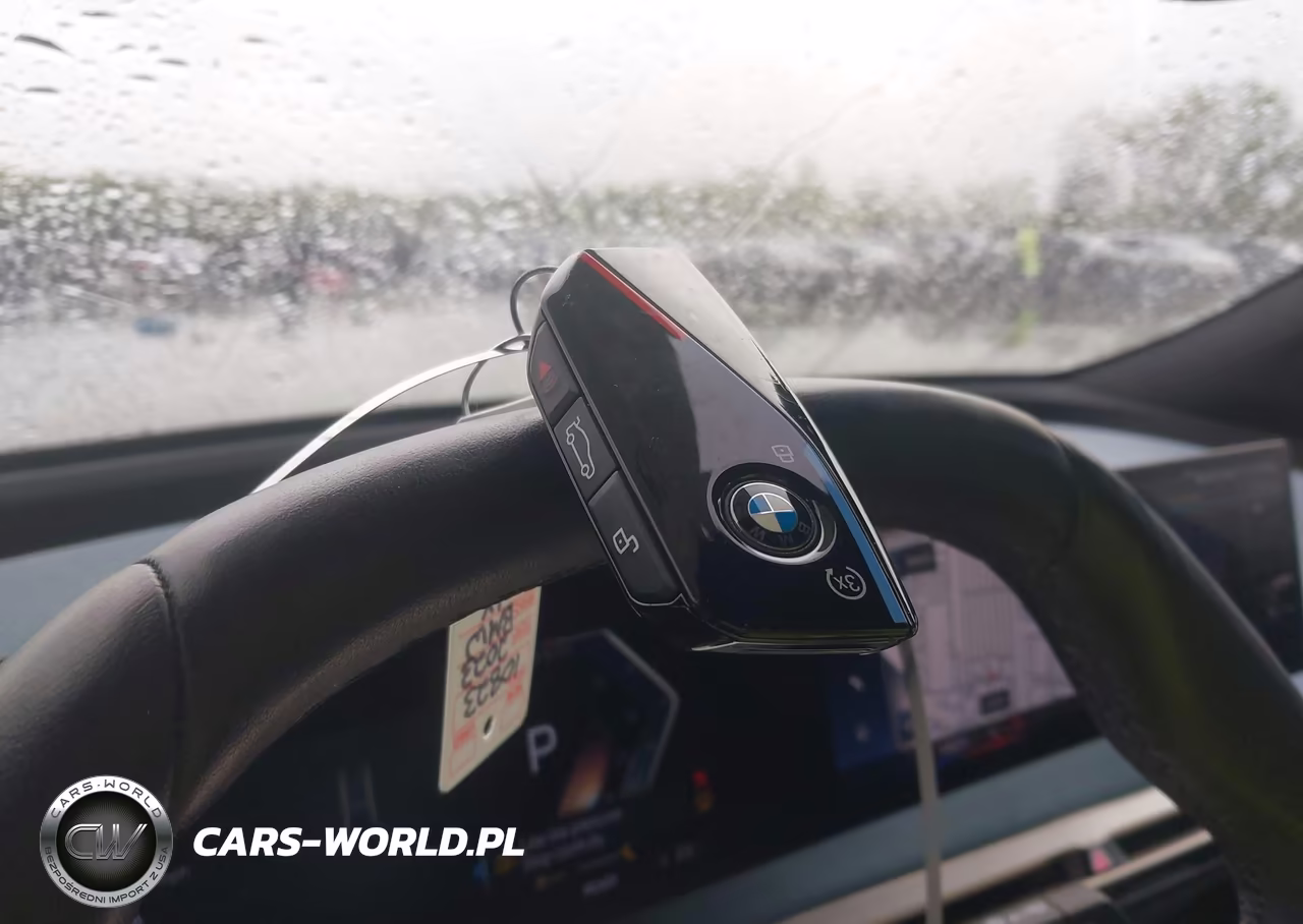 2023 BMW Ix M60 VIN:WB533CF05PCM54813 - 11